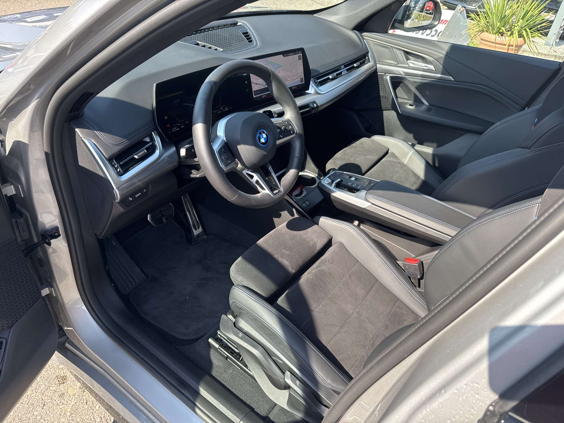 BMW X1 xDrive 25e M Sport 245PS Automat-image-5