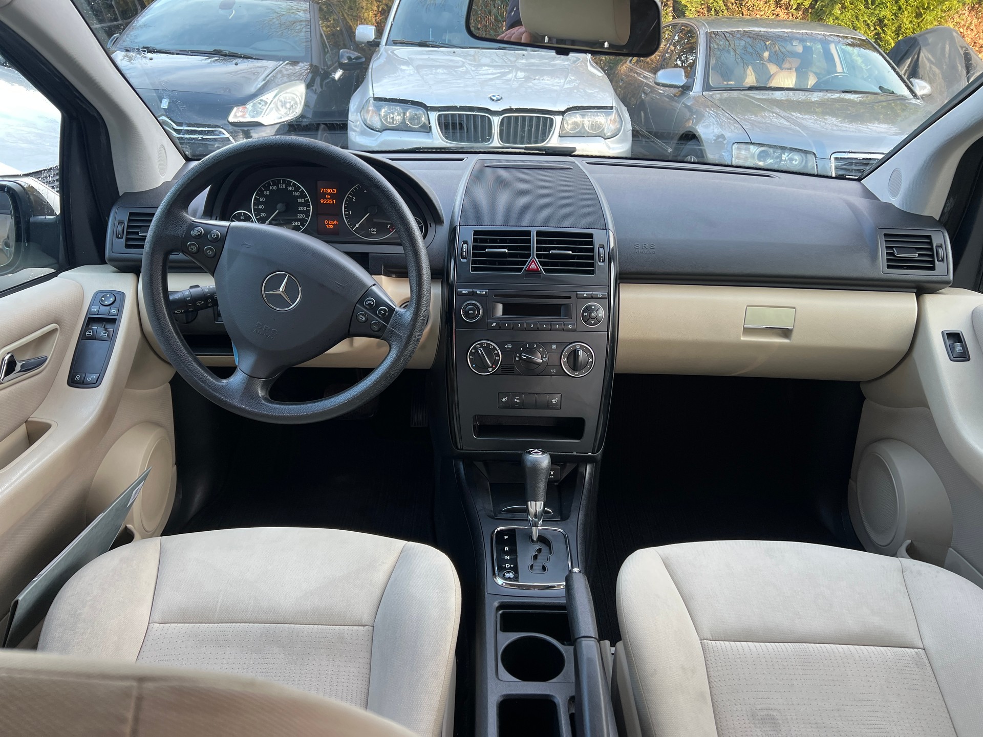 MERCEDES-BENZ A 160 (150) Avantgarde Autotronic-image-10
