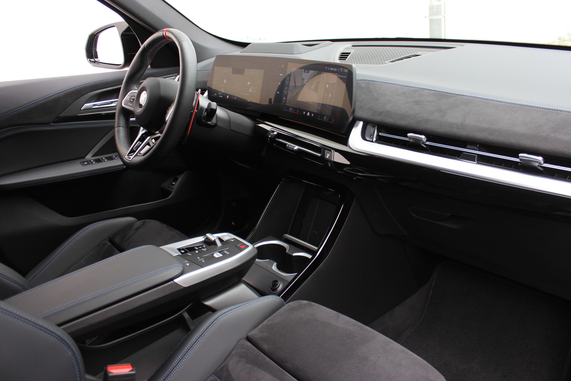 BMW X1 xDrive M35i *STORM BAY METALLIC*-image-8