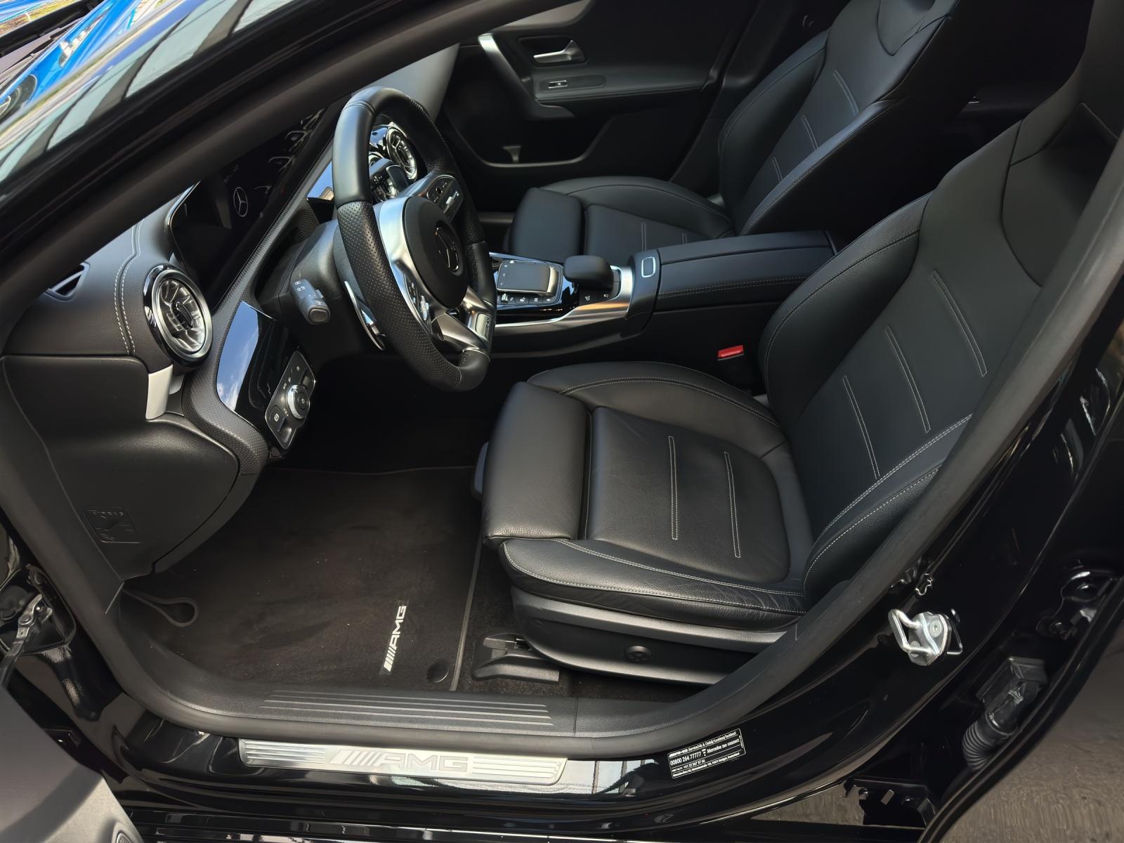 MERCEDES-BENZ A 35 AMG 4matic-image-5