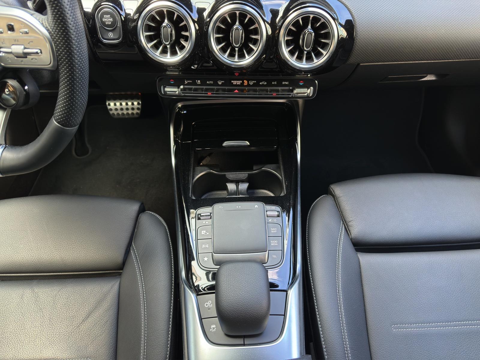 MERCEDES-BENZ A 35 AMG 4matic-image-15