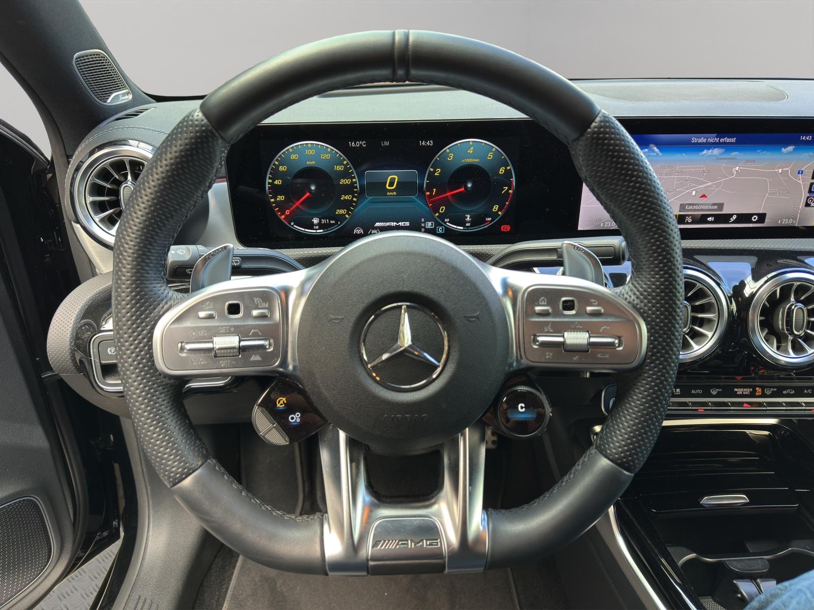 MERCEDES-BENZ A 35 AMG 4matic-image-6