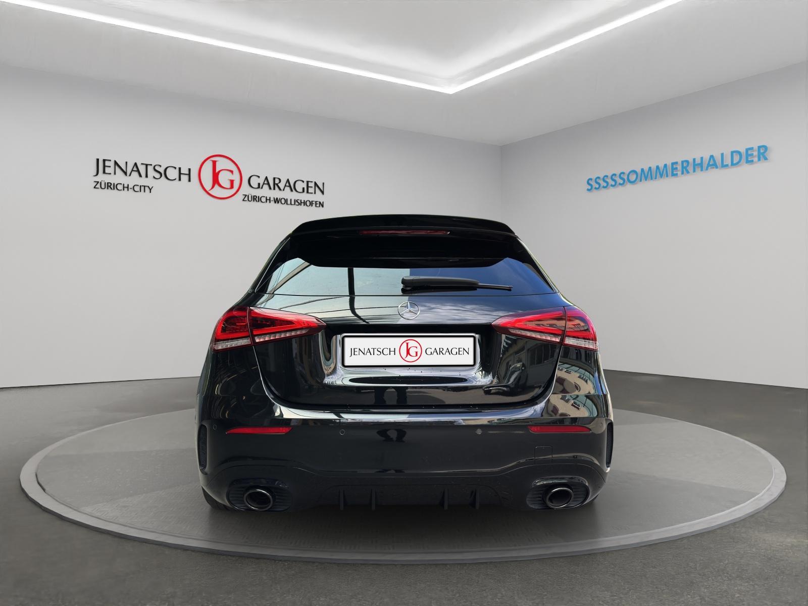 MERCEDES-BENZ A 35 AMG 4matic-showroom-element-3