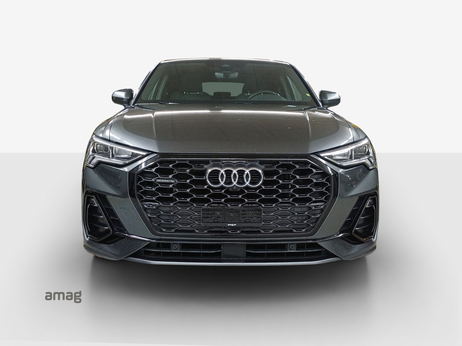 AUDI Q3 Sportback 40 TDI S line quattro S-tronic-image-6
