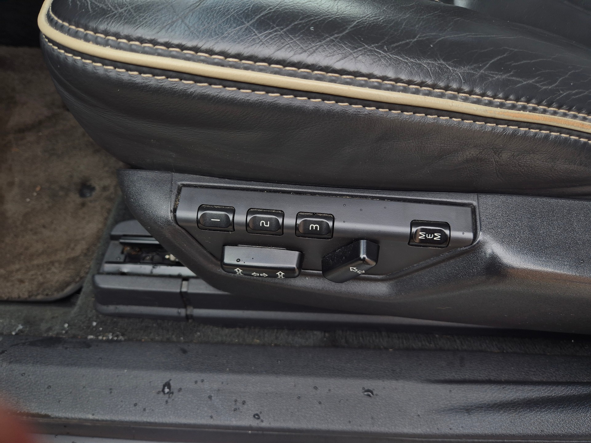 VOLVO XC90 D5 AWD Husky Edition Geartronic-image-8