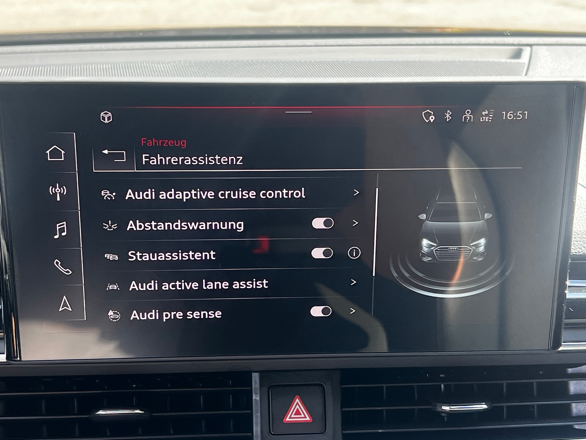 AUDI A4 Avant 40 TDI S line Attraction quattro S-tronic-image-22