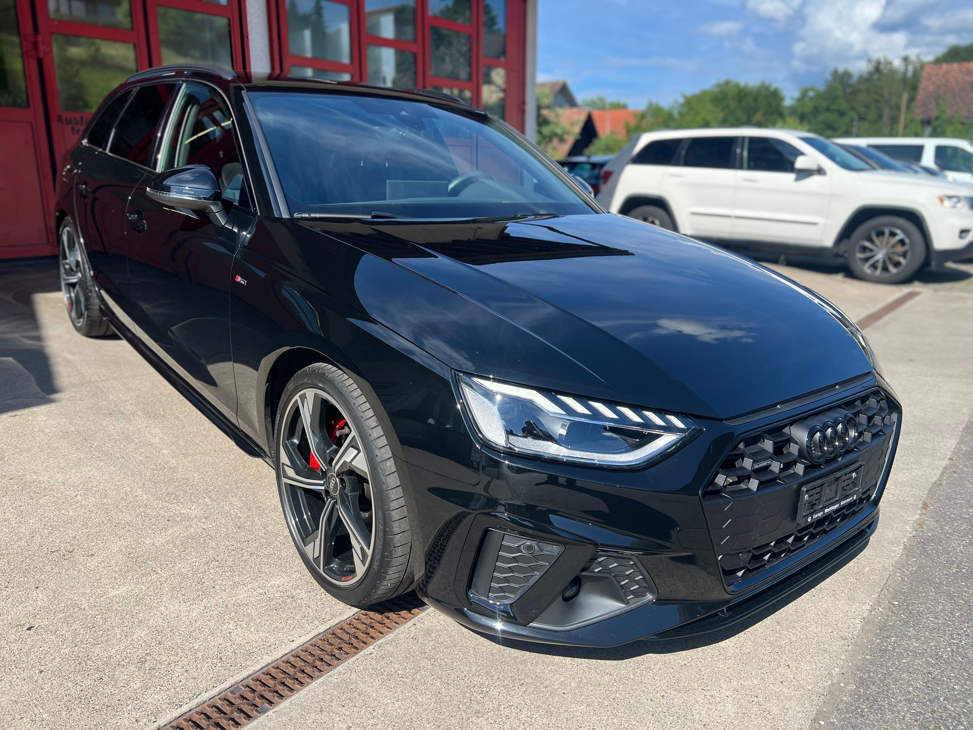 AUDI A4 Avant 40 TDI S line Attraction quattro S-tronic-image-8