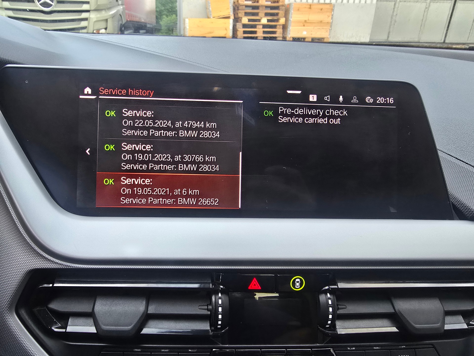 BMW 118i Essential Edition Steptronic-image-27