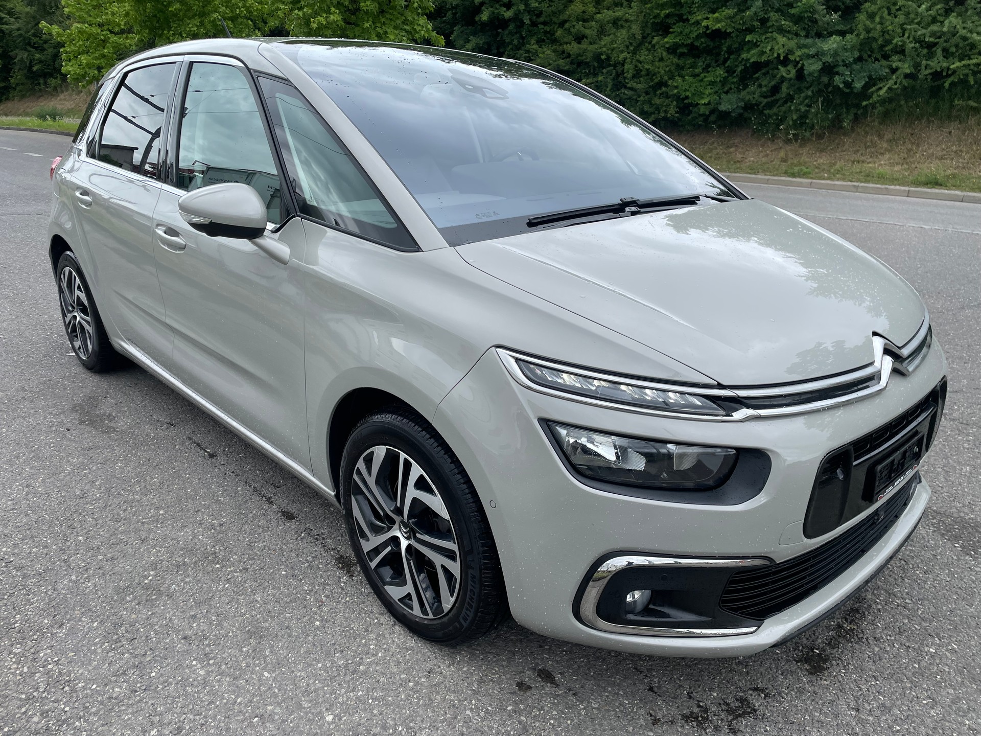 CITROEN C4 Spacetourer 1.2-image-1