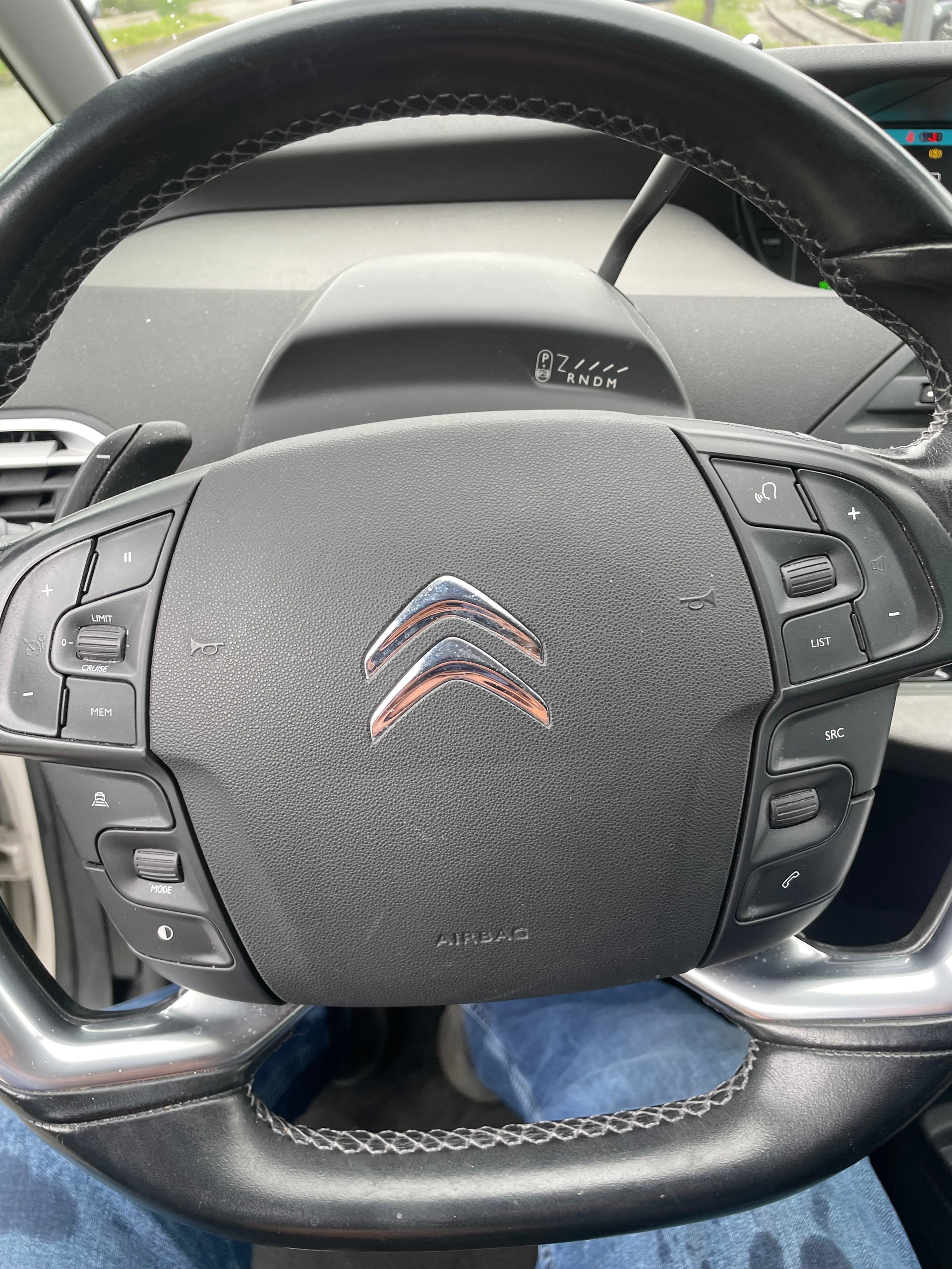 CITROEN C4 Spacetourer 1.2-image-11