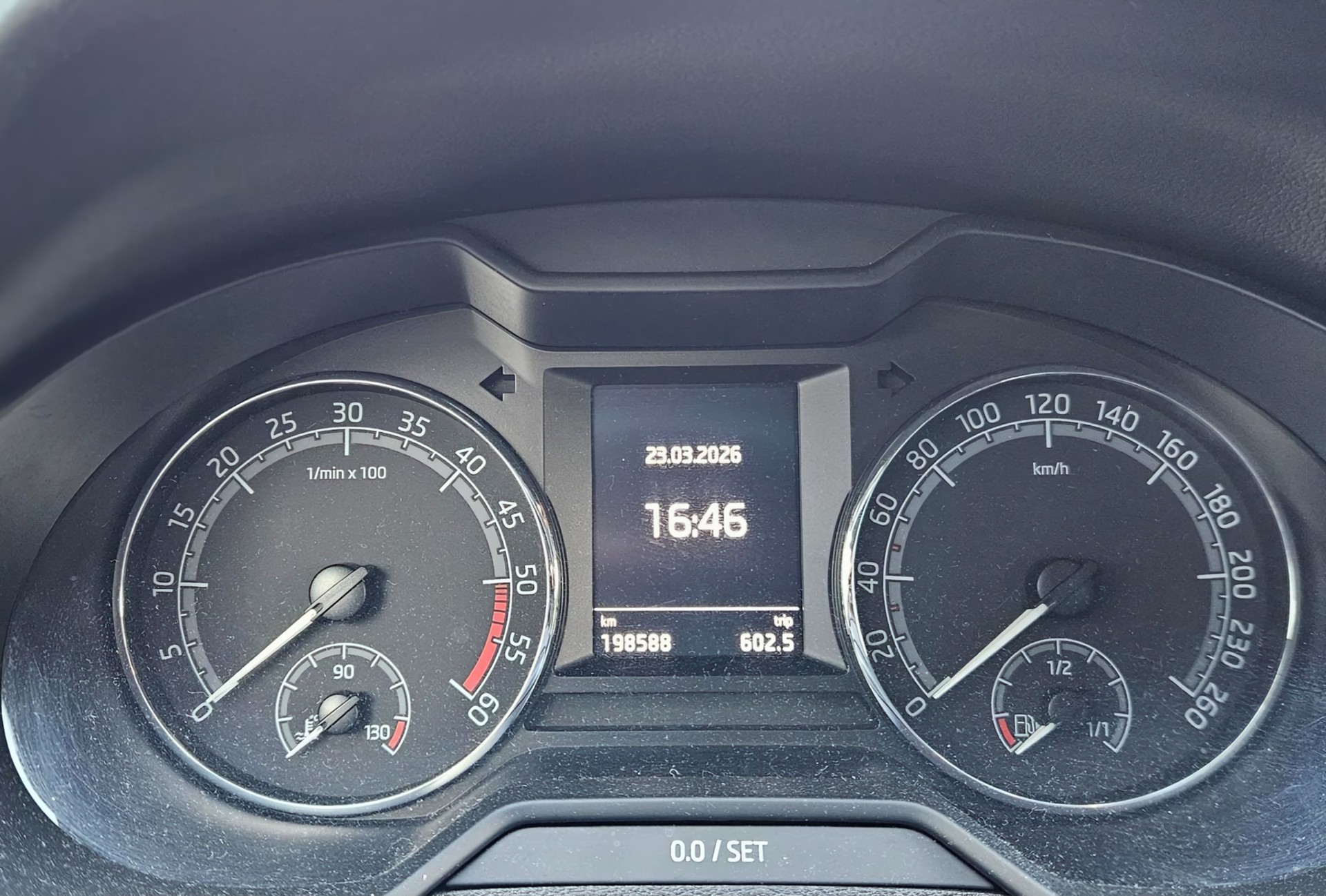 SKODA Octavia Combi 1.6 TDI Ambition DSG-image-3