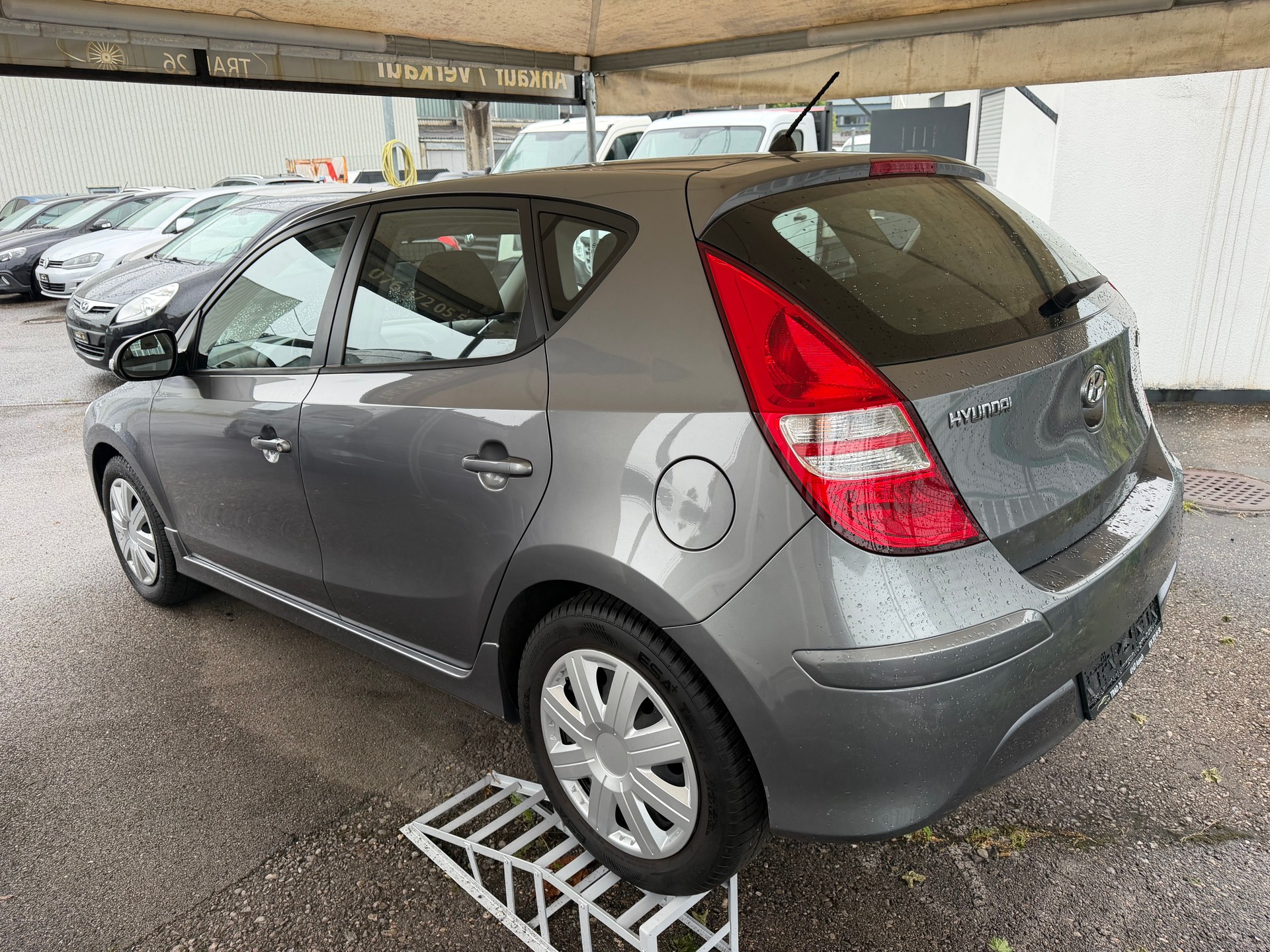 HYUNDAI i30 1.6 Style Automatic-image-4