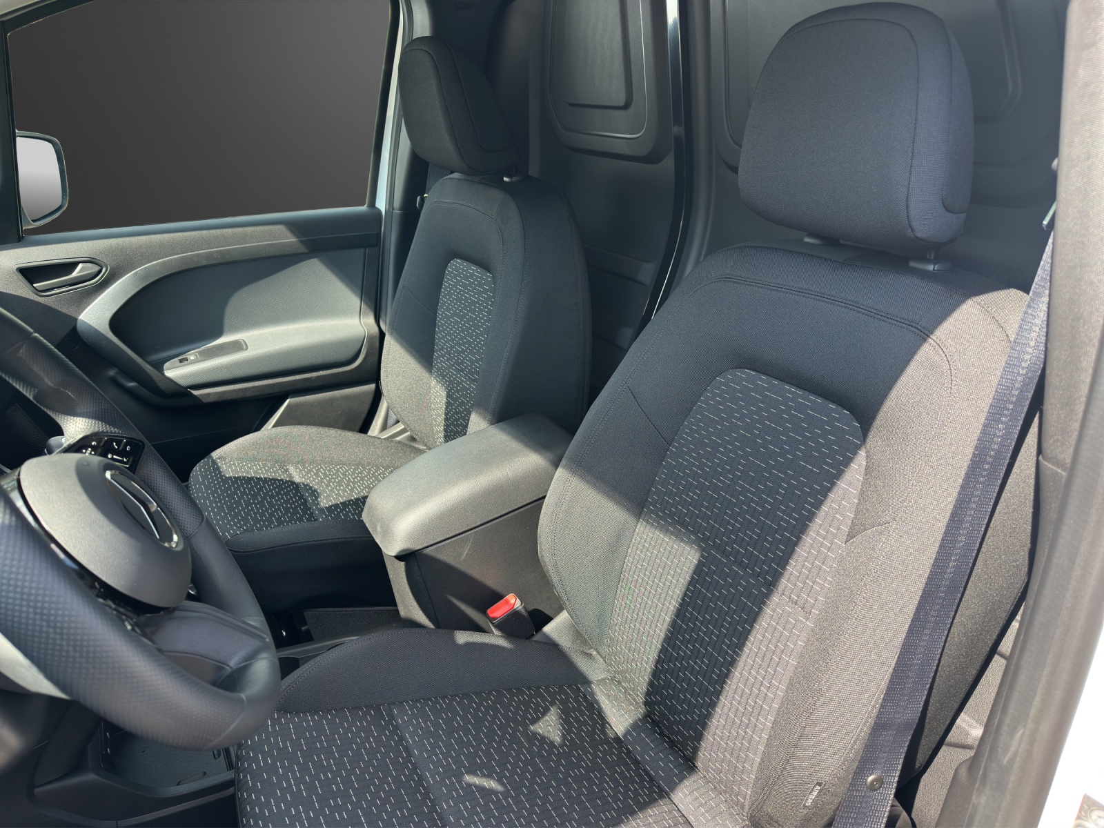MERCEDES-BENZ eCitan Standard 2716mm S Worker-image-7
