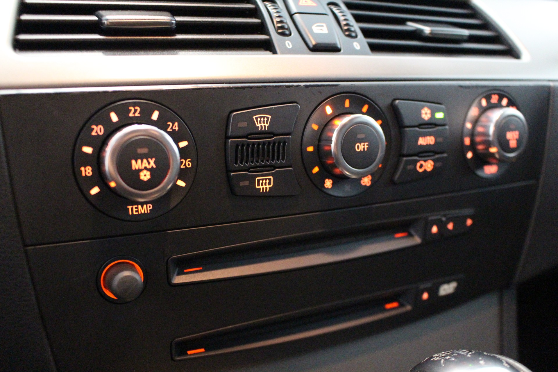 BMW 525d Touring-image-16