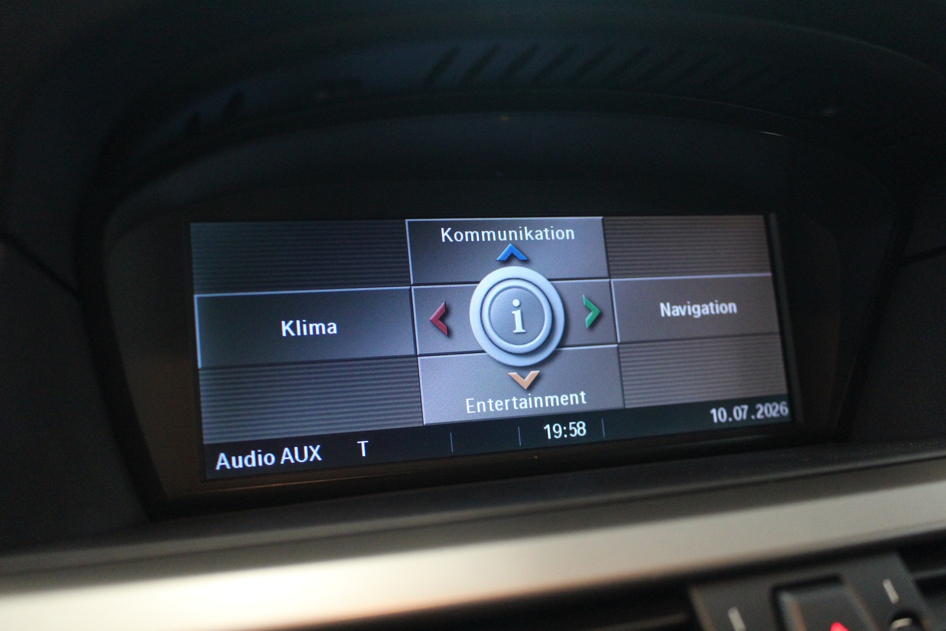 BMW 525d Touring-image-15