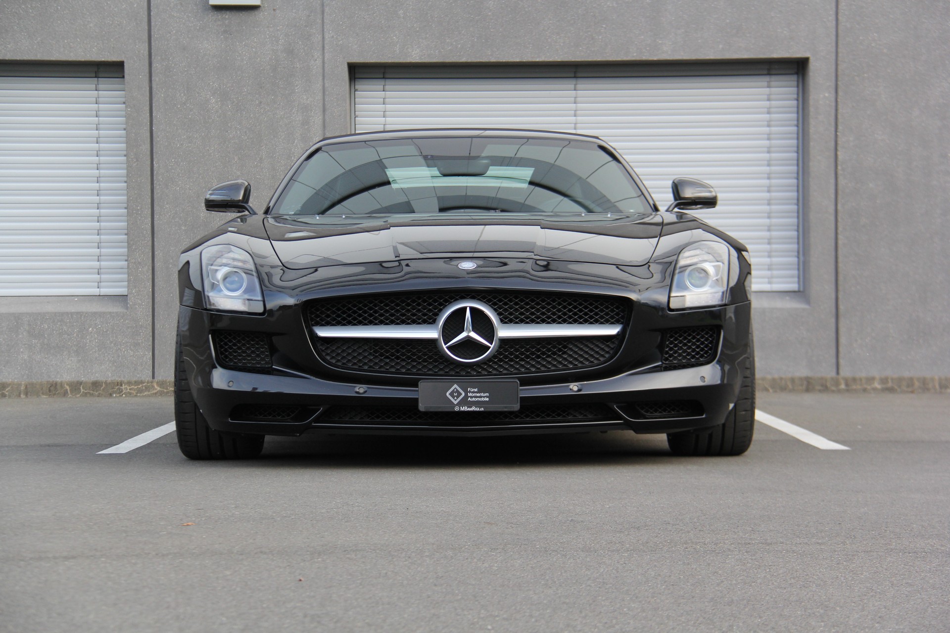 MERCEDES-BENZ SLS 63 AMG Speedshift-image-2
