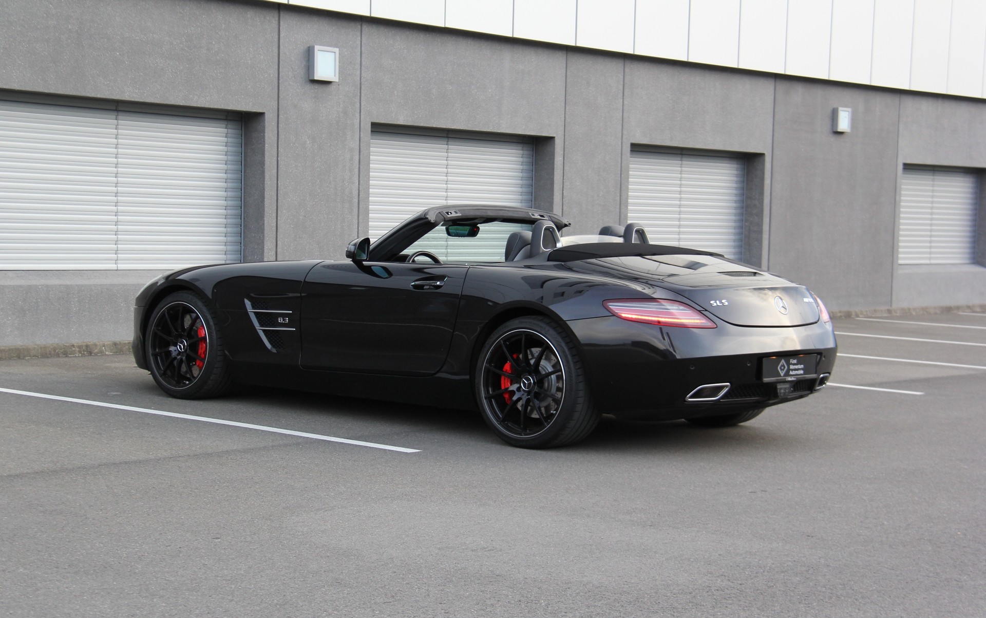 MERCEDES-BENZ SLS 63 AMG Speedshift-image-15