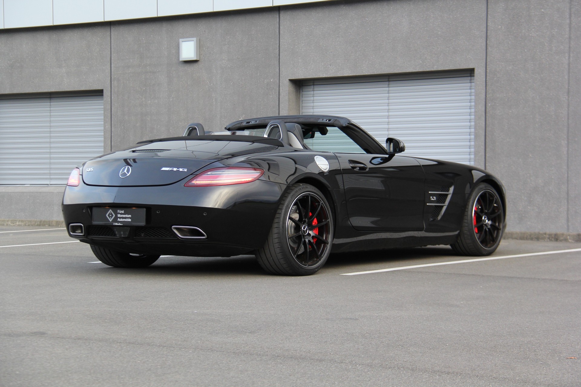 MERCEDES-BENZ SLS 63 AMG Speedshift-image-10