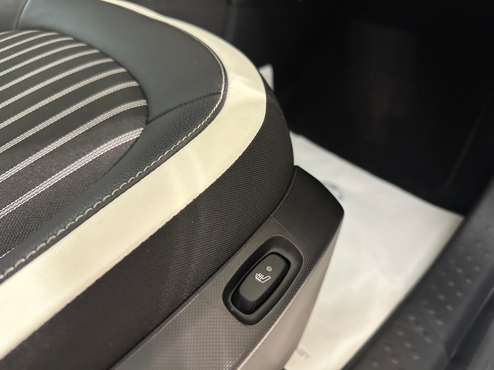 RENAULT Twingo Electric Techno-image-17