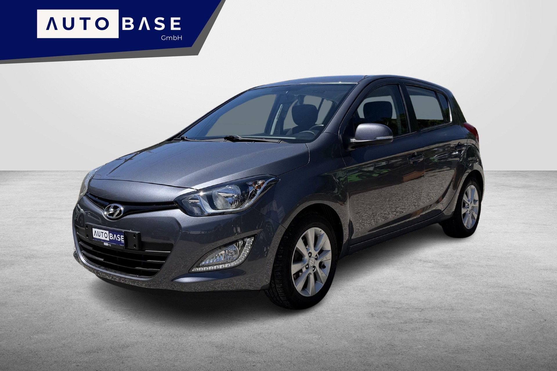HYUNDAI i20 1.4 Amplia Automatic-image-0