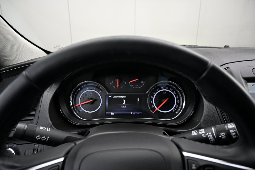 OPEL Insignia Sports Tourer 2.0 CDTI Cosmo 4WD Aut.-image-10