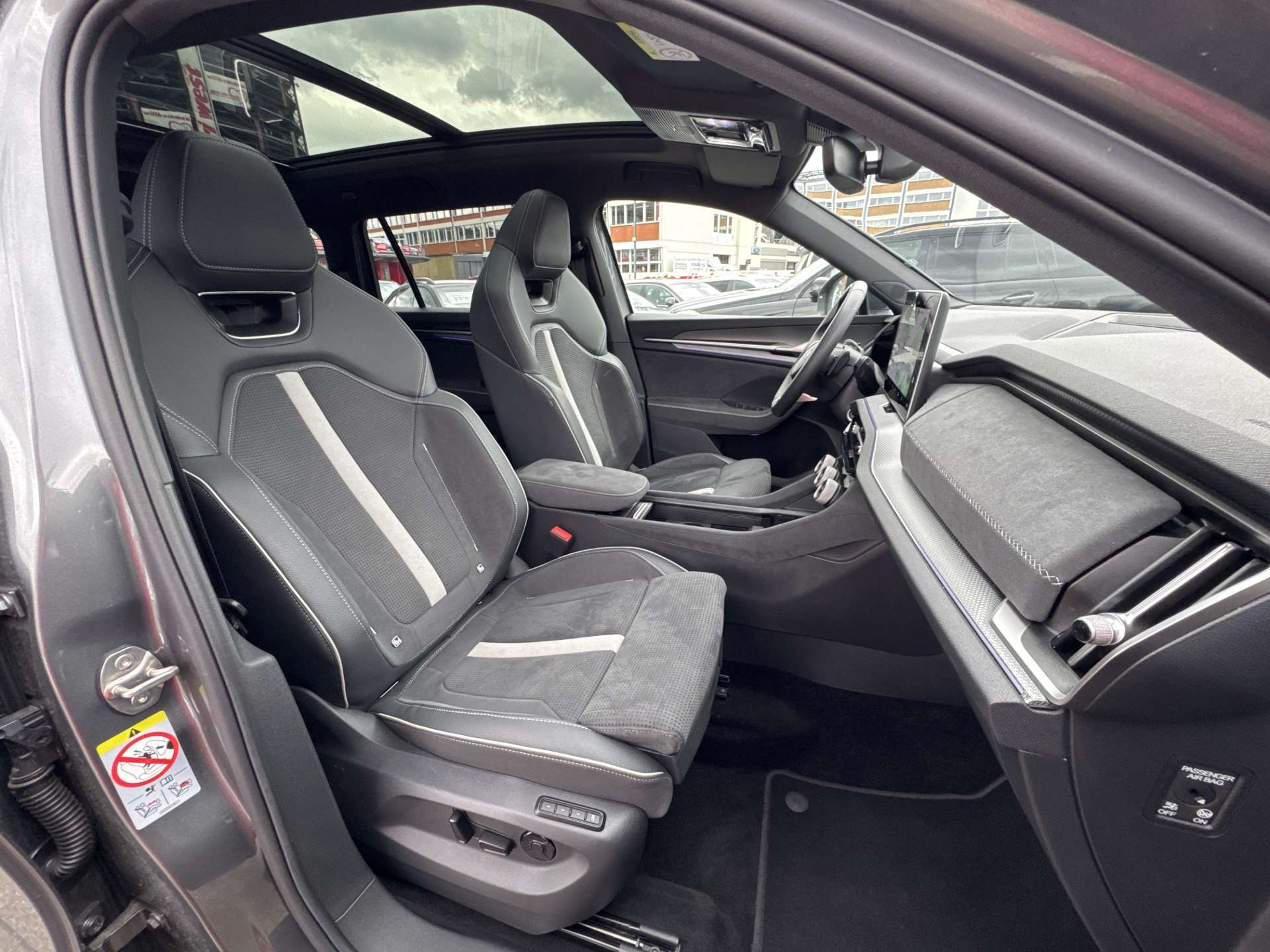 SKODA Kodiaq 2.0 TDi Sportline DSG-Automat-image-12