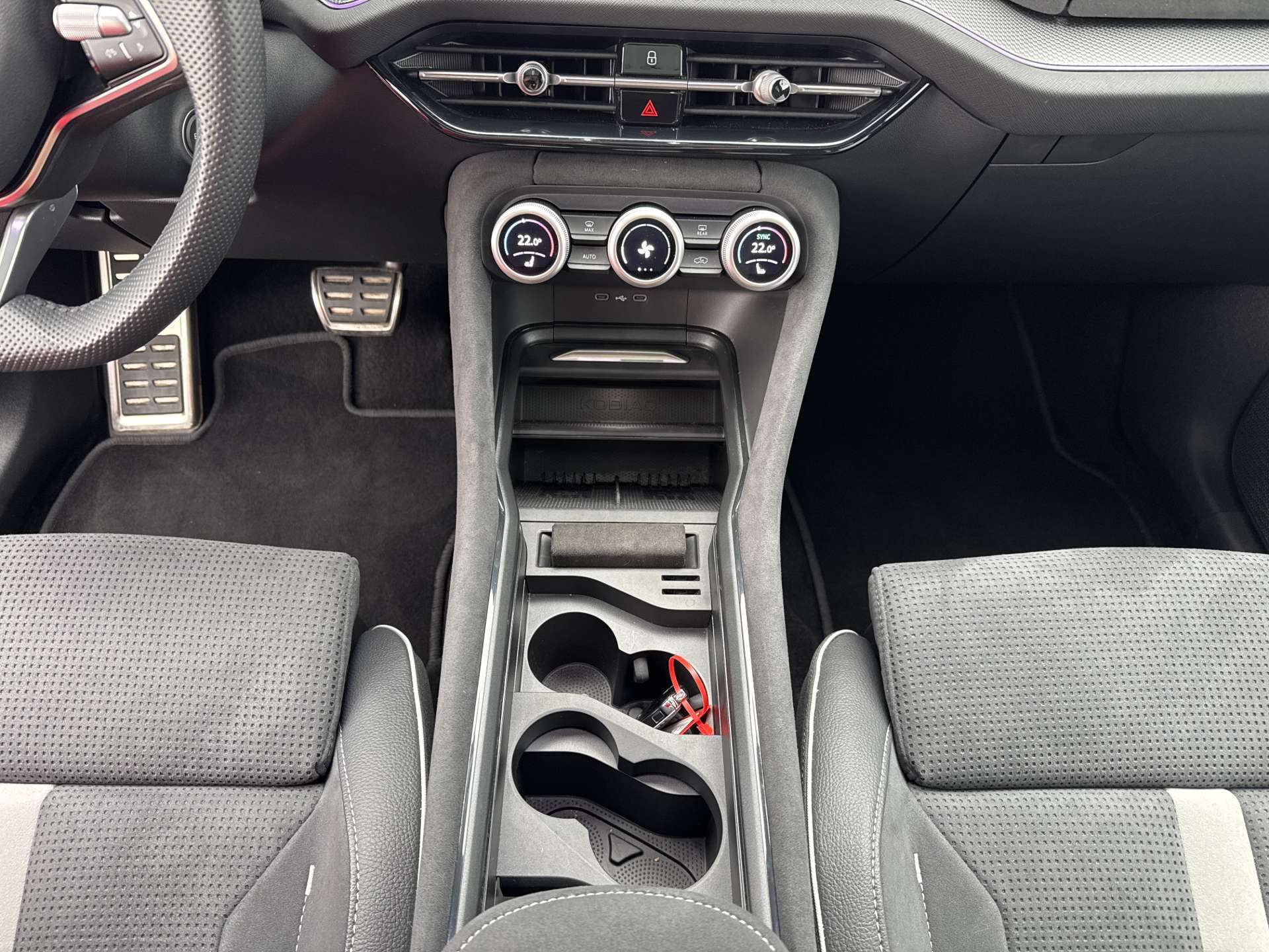 SKODA Kodiaq 2.0 TDi Sportline DSG-Automat-image-11