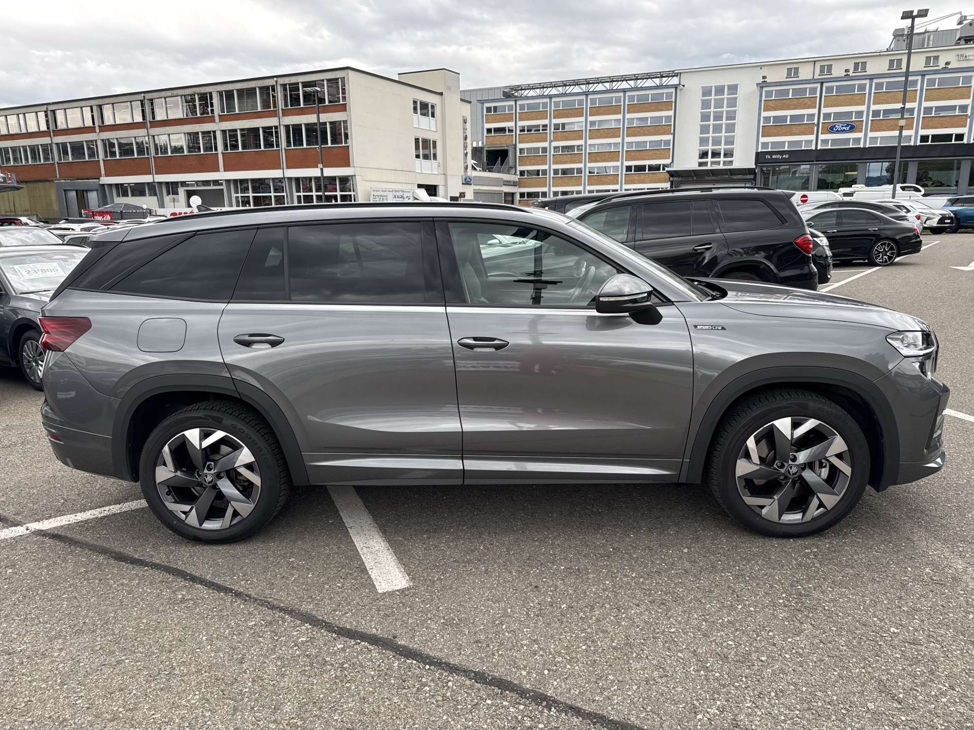 SKODA Kodiaq 2.0 TDi Sportline DSG-Automat-image-10
