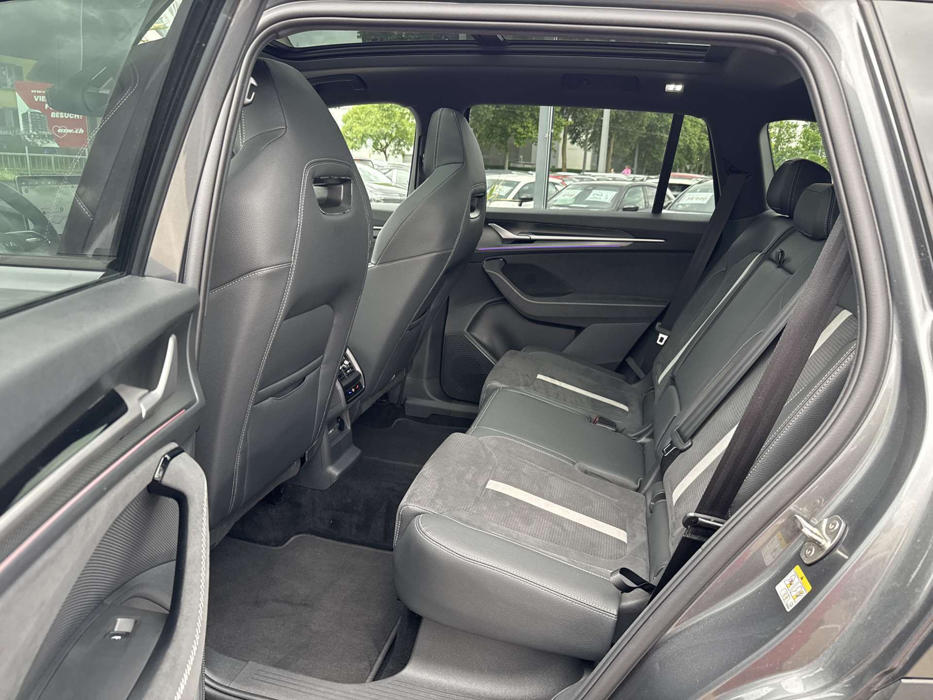 SKODA Kodiaq 2.0 TDi Sportline DSG-Automat-image-6