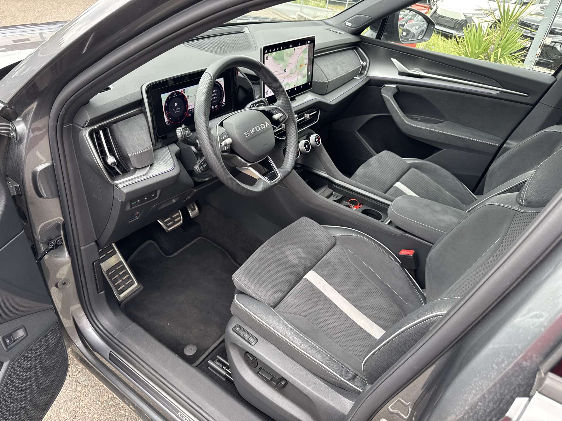 SKODA Kodiaq 2.0 TDi Sportline DSG-Automat-image-5