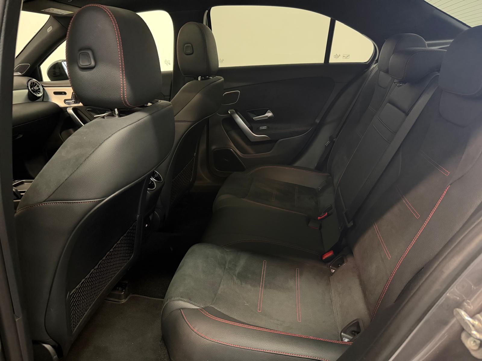 MERCEDES-BENZ A 220 4Matic 8G-DCT-image-23