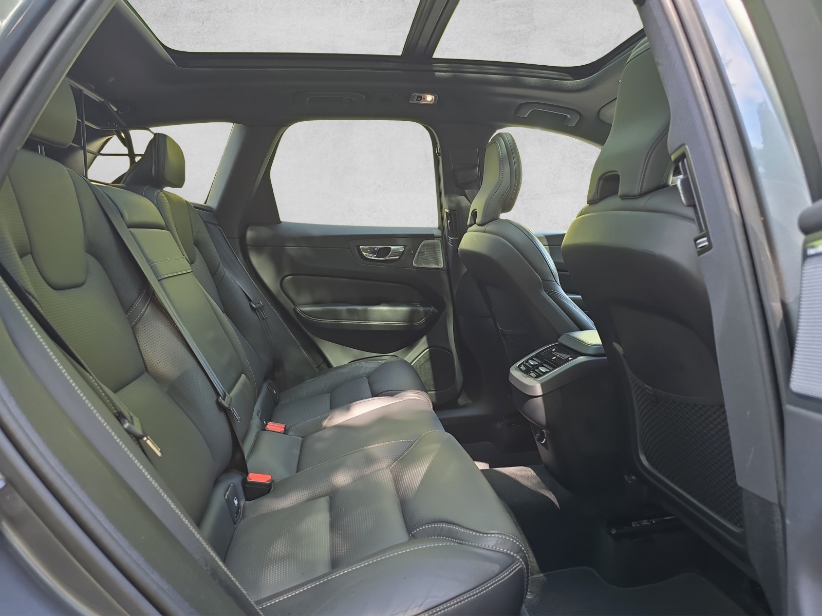 VOLVO Volvo XC60 2.0 T6 Inscription AWD-image-12