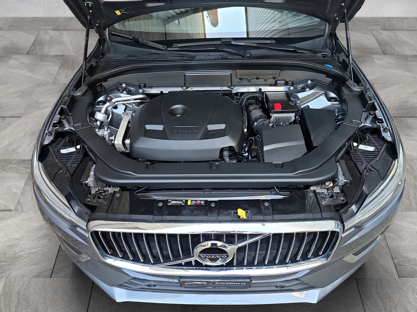 VOLVO Volvo XC60 2.0 T6 Inscription AWD-image-30