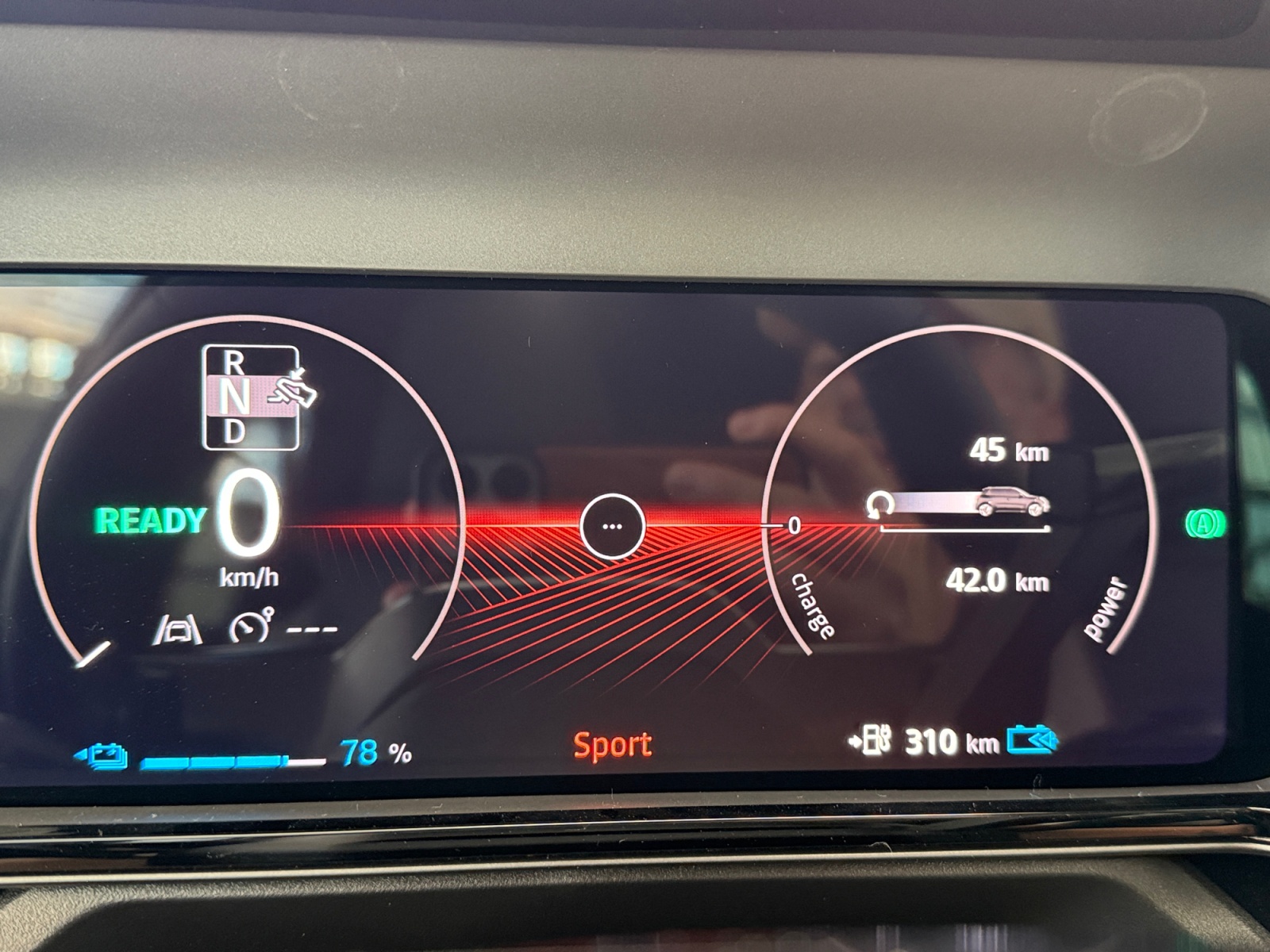 NISSAN Micra 52kWh Evolve-image-13