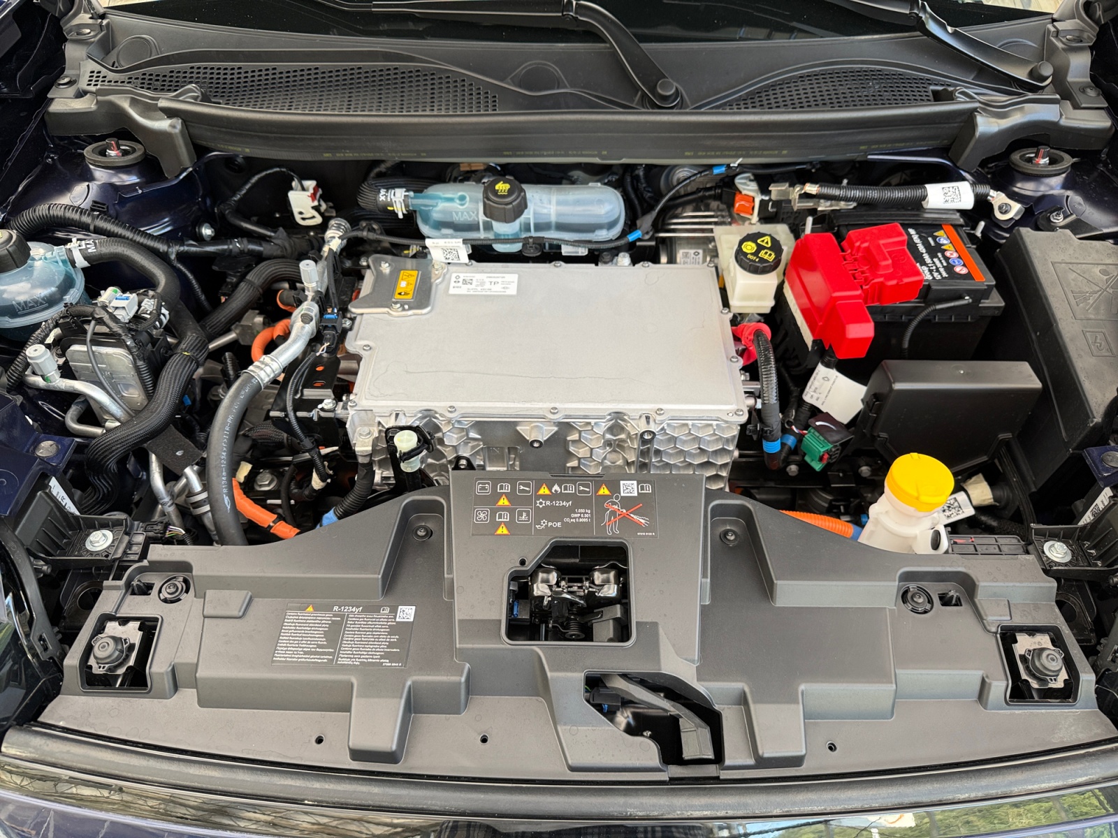 NISSAN Micra 52kWh Evolve-image-19