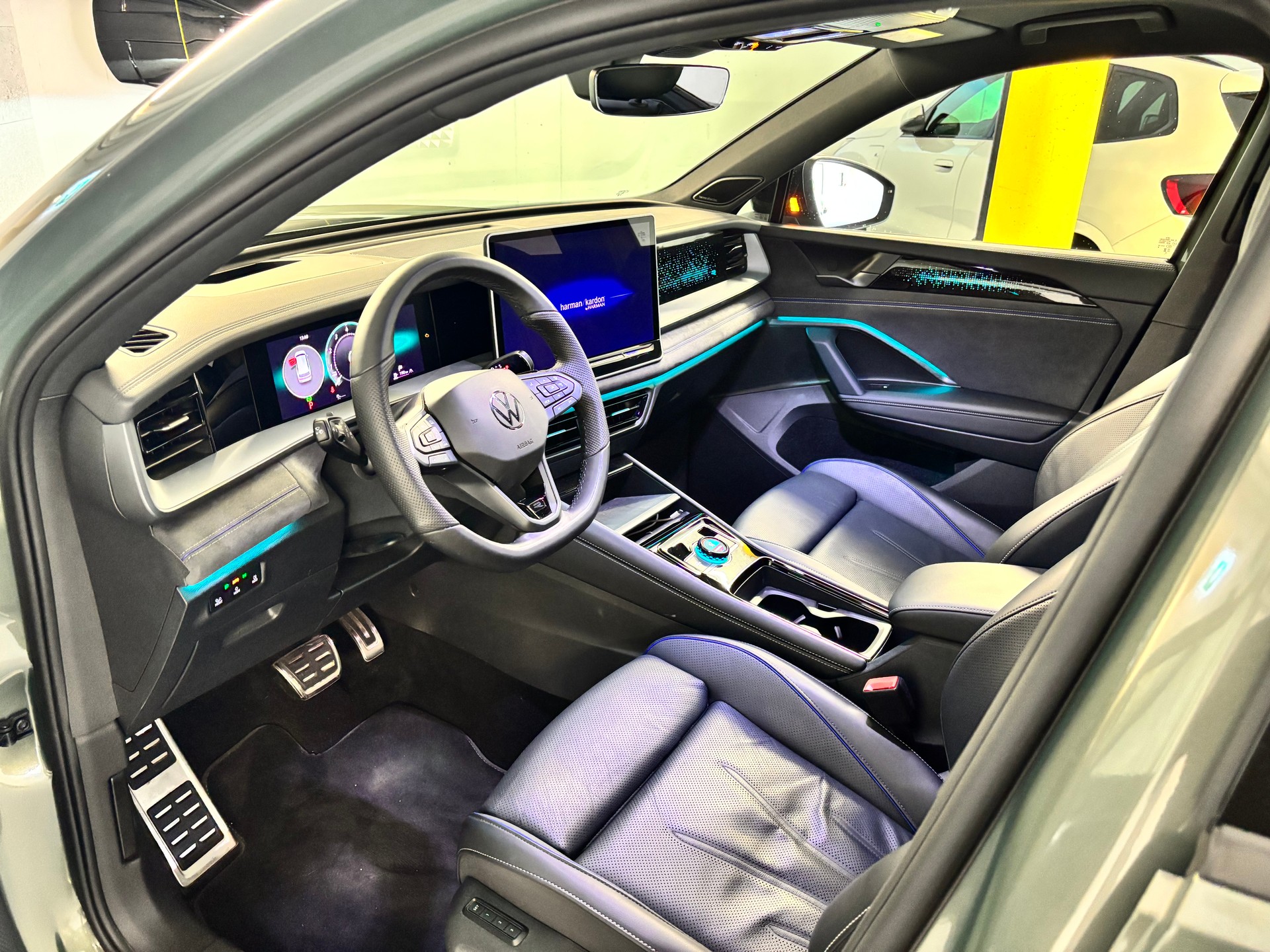 VW 2.0 TSI R-Line United DSG 4motion-image-6