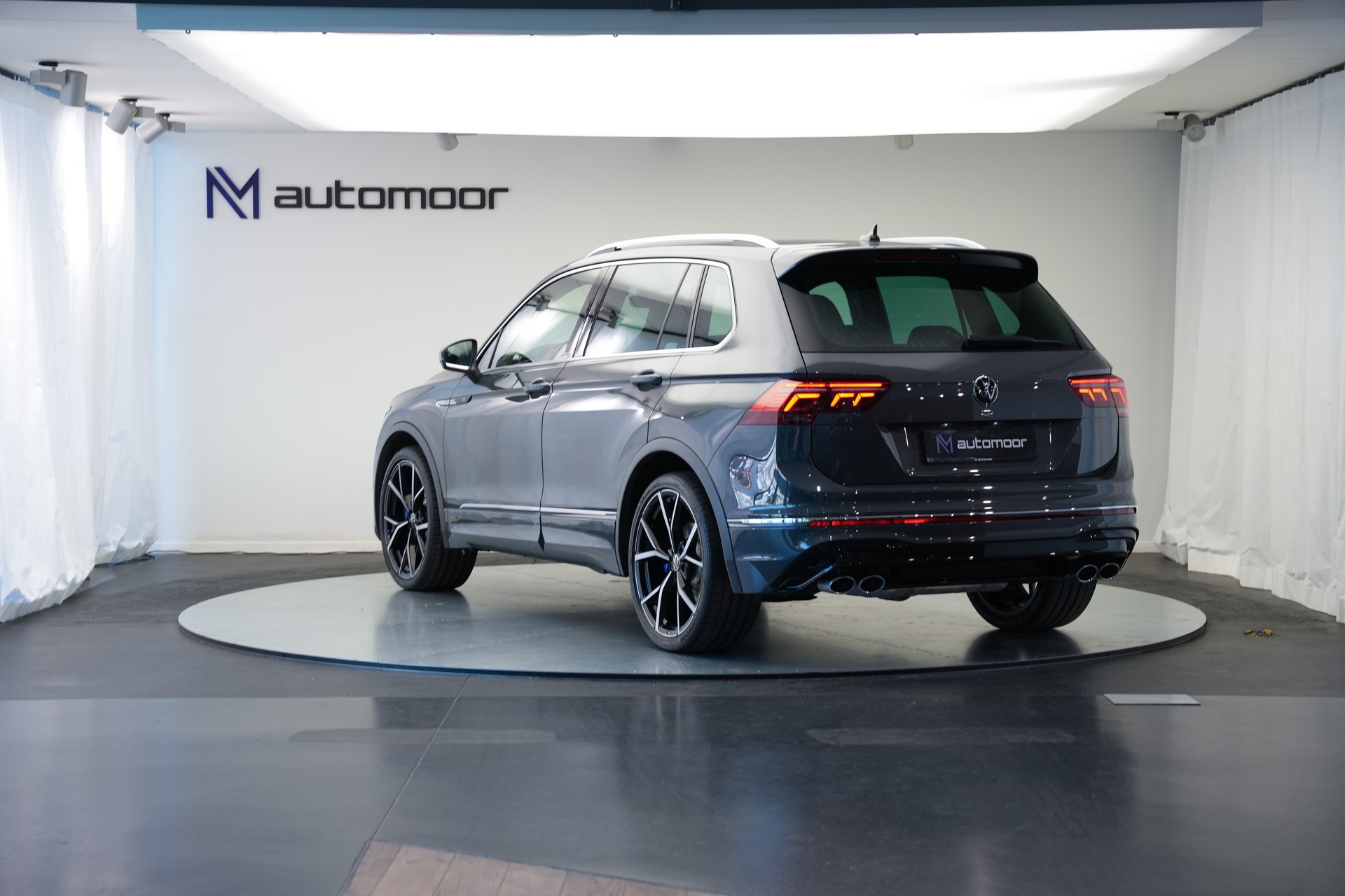 VW Tiguan 2.0TSI R 4Motion DSG *CH-Fahrzeug* *AHK*-image-6