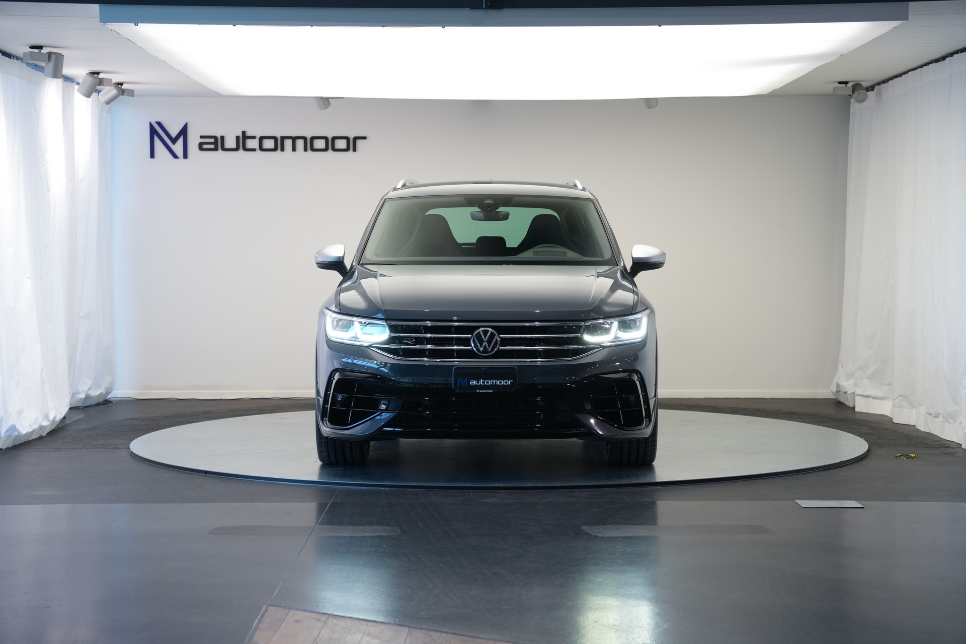 VW Tiguan 2.0TSI R 4Motion DSG *CH-Fahrzeug* *AHK*-image-1