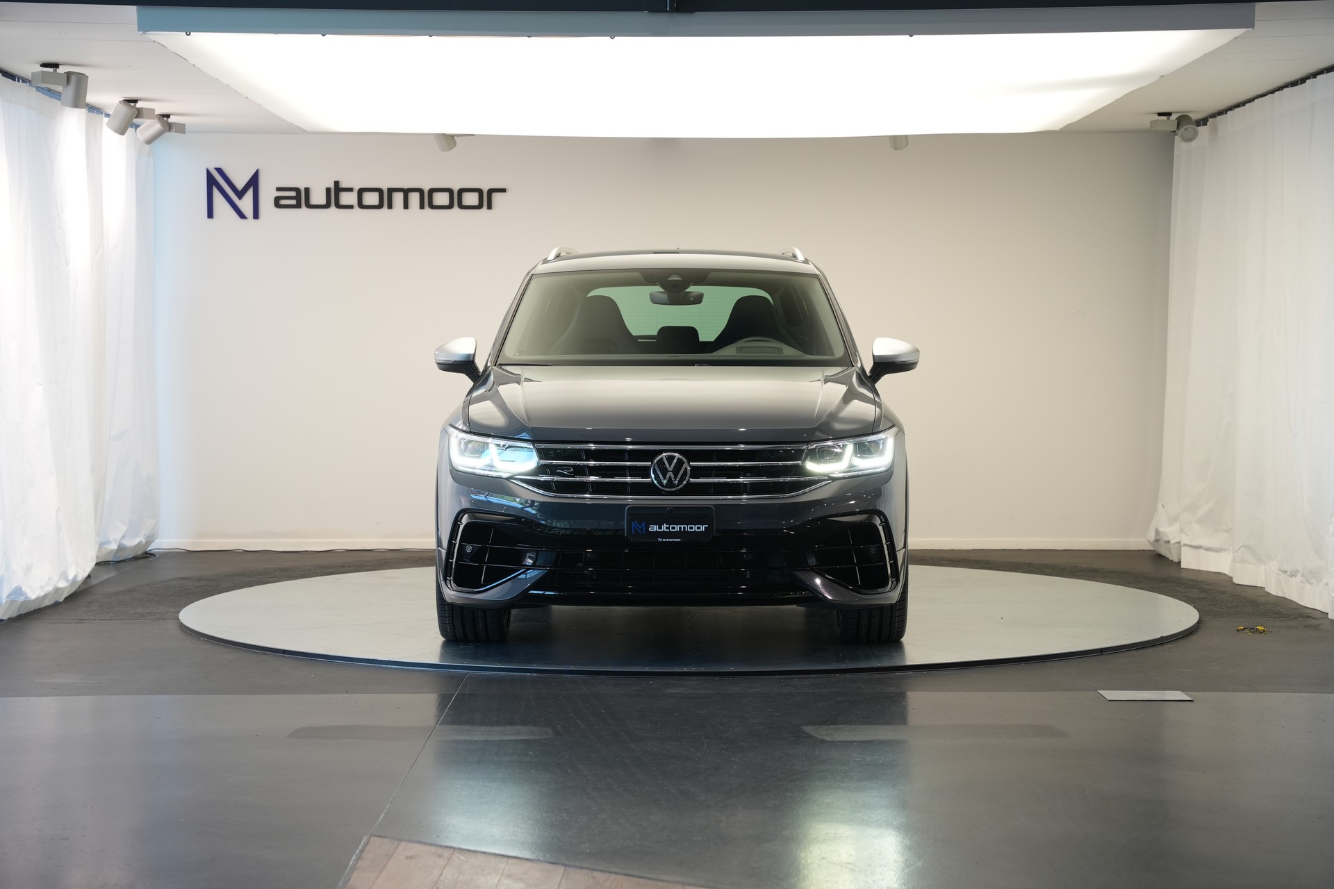 VW Tiguan 2.0TSI R 4Motion DSG *CH-Fahrzeug* *AHK*-image-1