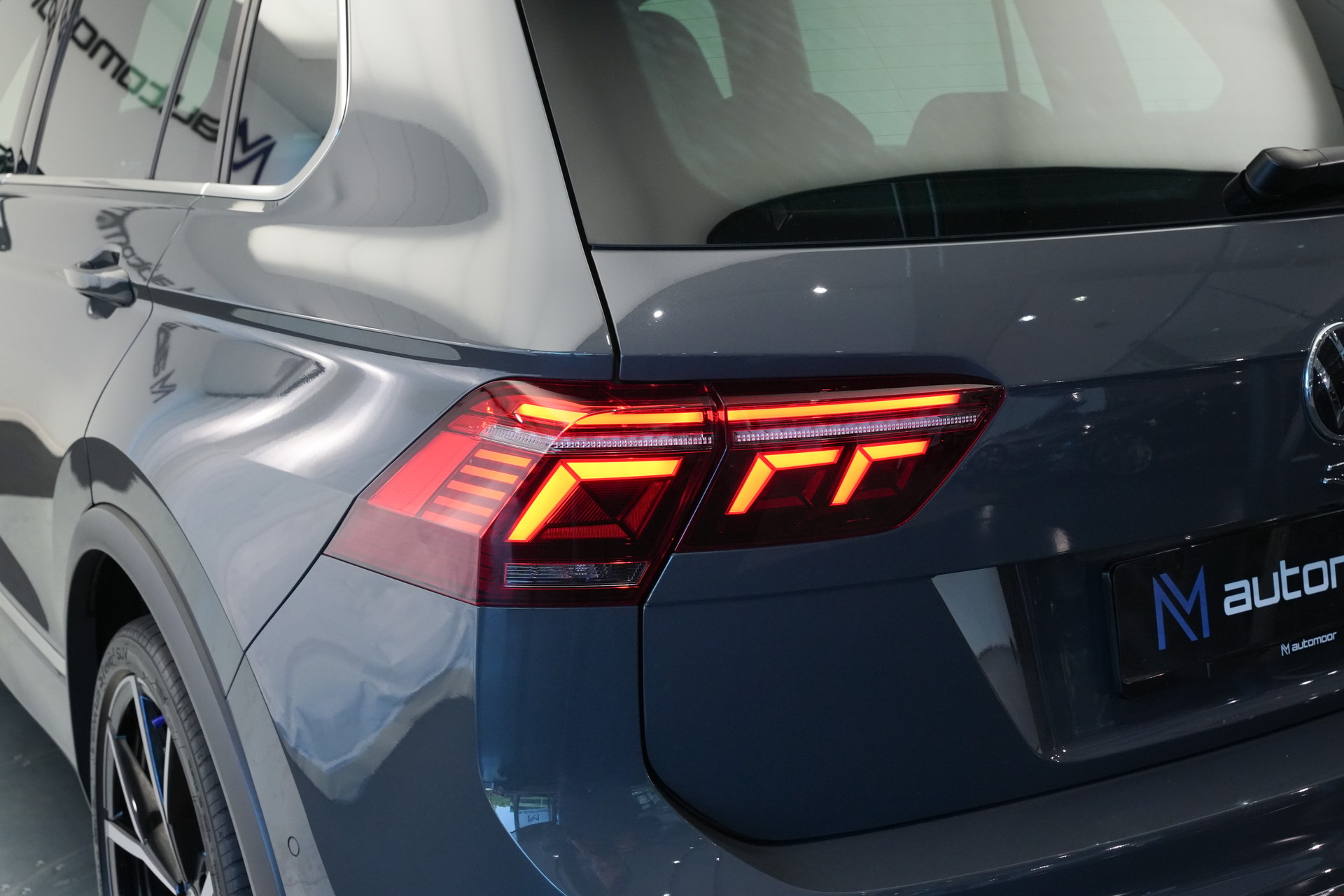 VW Tiguan 2.0TSI R 4Motion DSG *CH-Fahrzeug* *AHK*-image-39