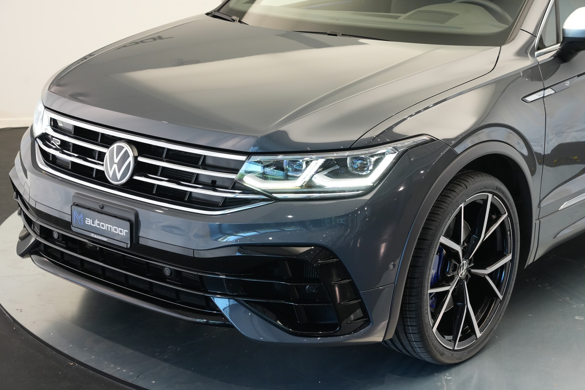 VW Tiguan 2.0TSI R 4Motion DSG *CH-Fahrzeug* *AHK*-image-40