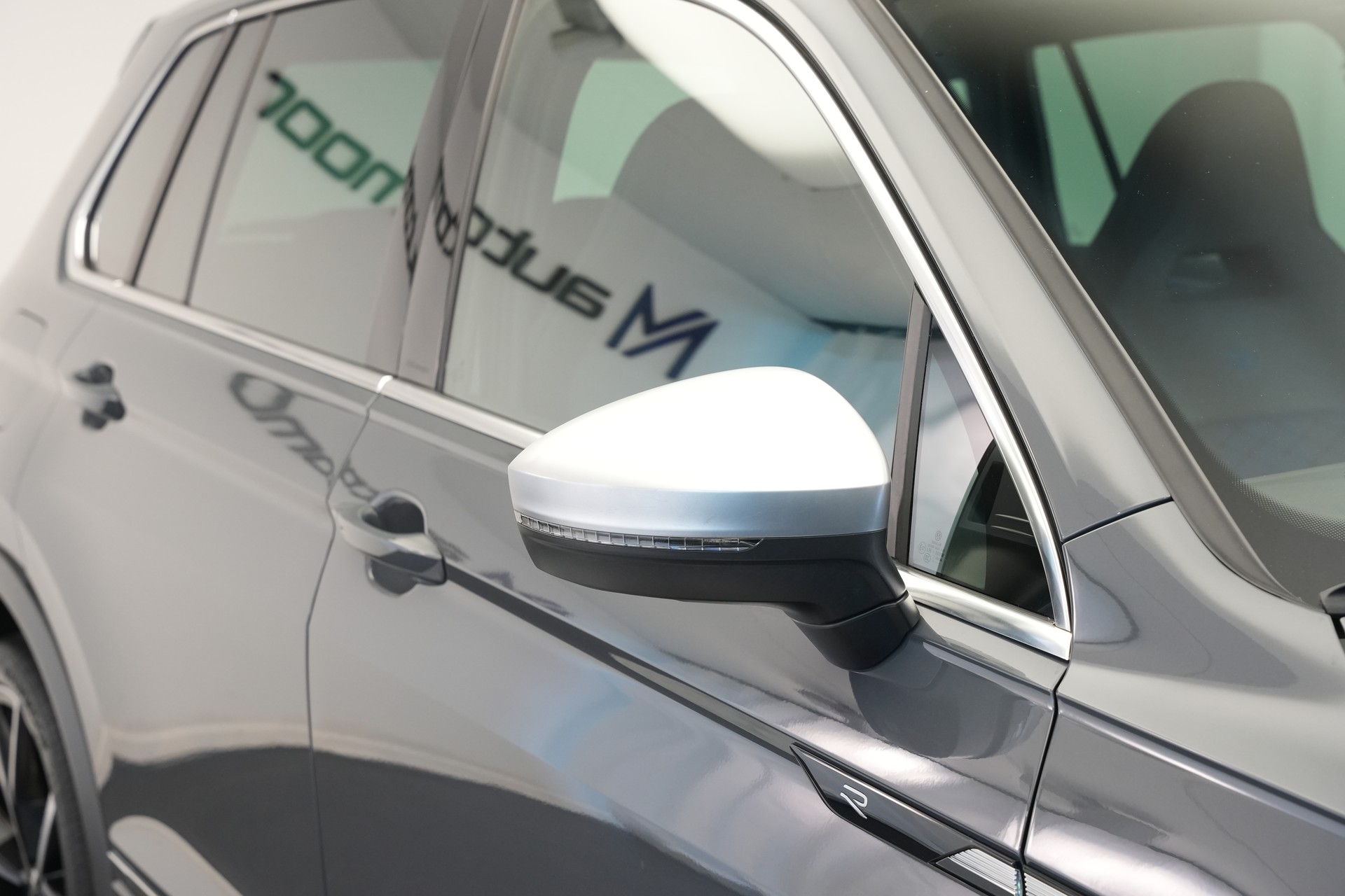 VW Tiguan 2.0TSI R 4Motion DSG *CH-Fahrzeug* *AHK*-image-44