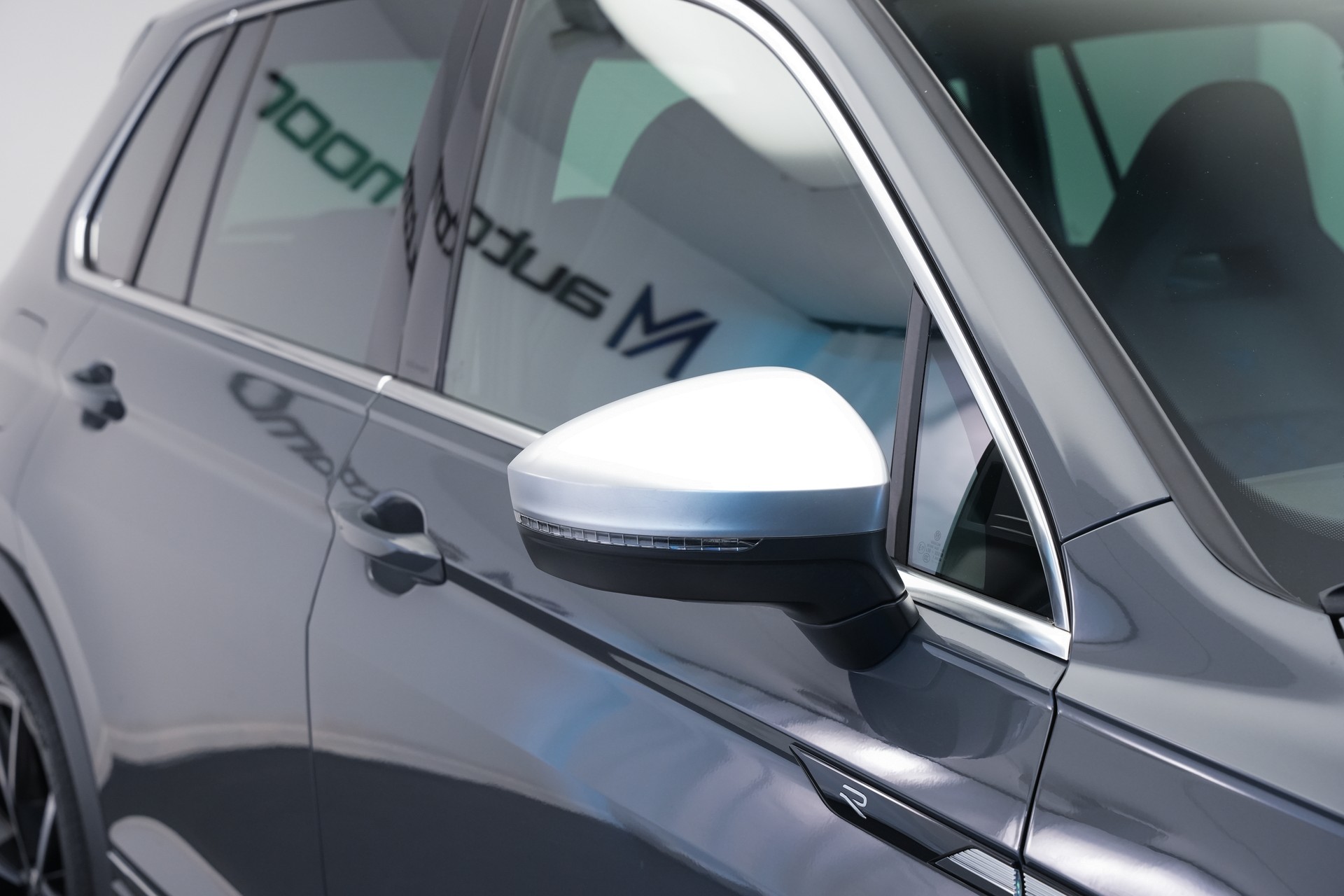 VW Tiguan 2.0TSI R 4Motion DSG *CH-Fahrzeug* *AHK*-image-47
