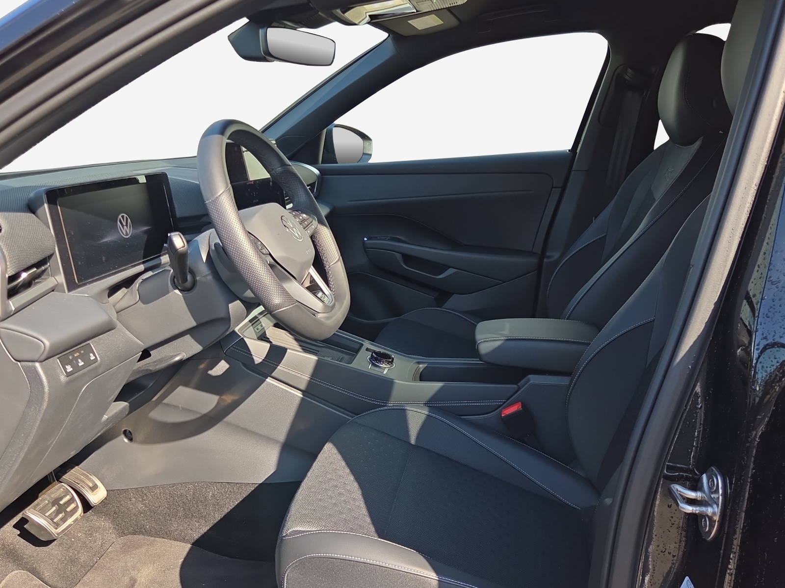 VW T-Roc 1.5 eTSI mHEV R-Line DSG-image-7