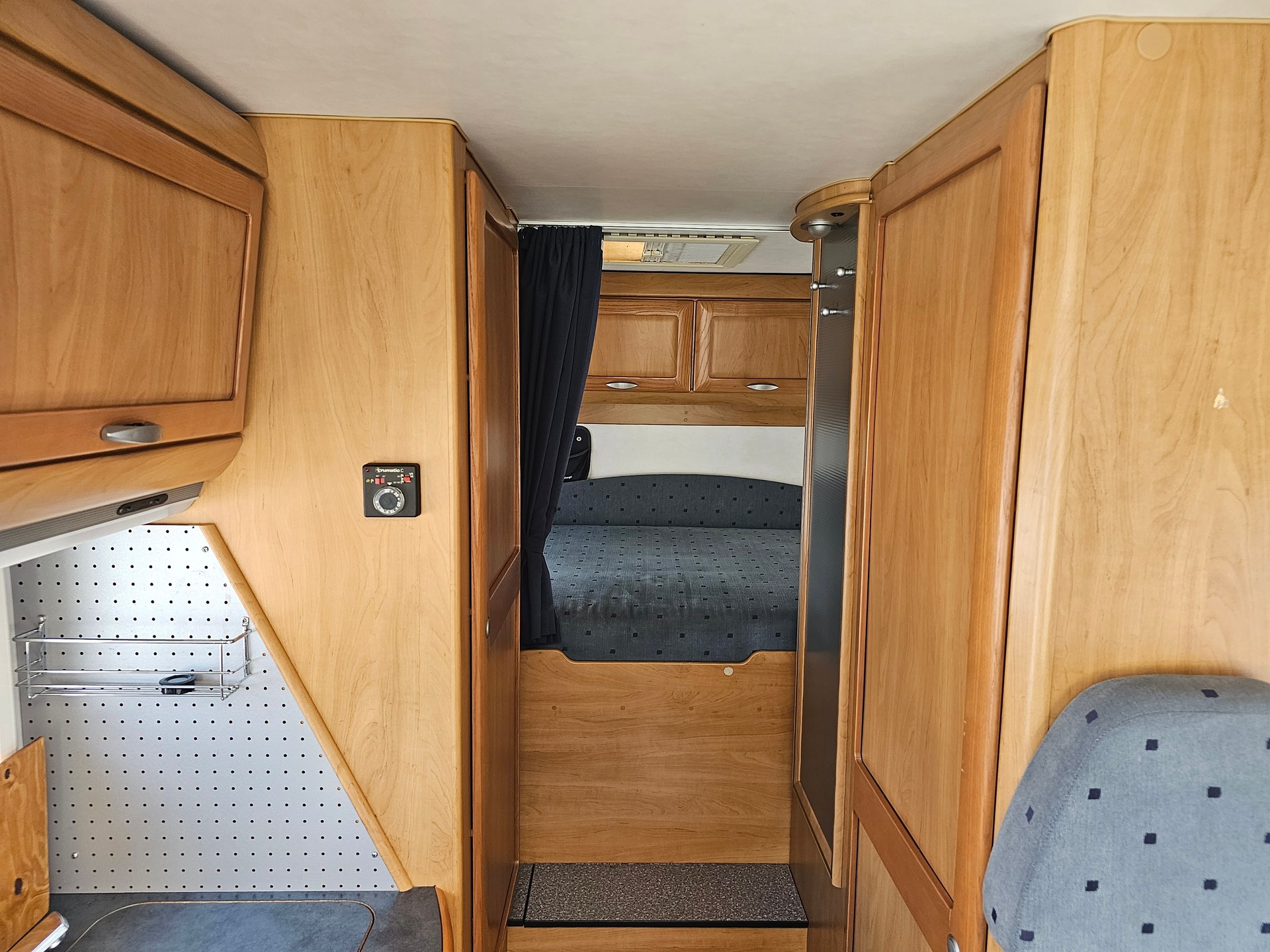 HYMER B 524-image-9