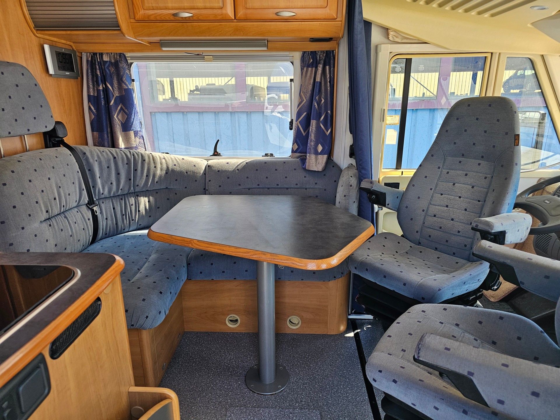 HYMER B 524-image-7