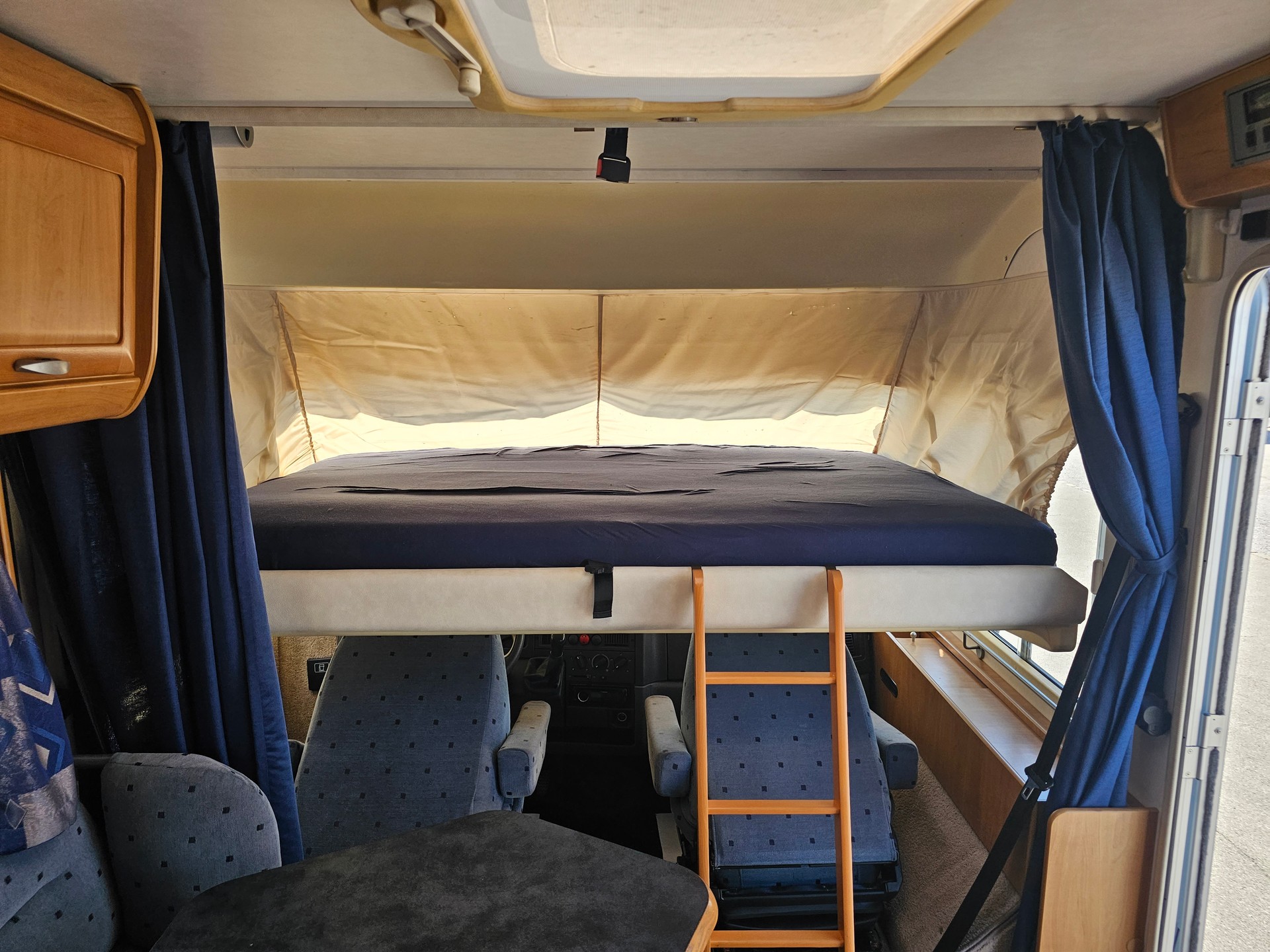 HYMER B 524-image-12