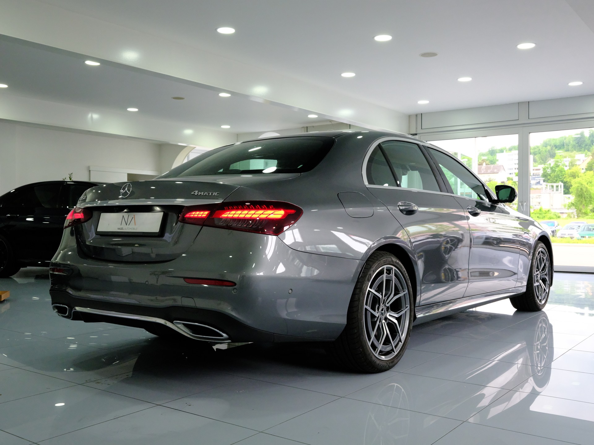 MERCEDES-BENZ E 450 AMG Line 4Matic 9G-Tronic-image-6