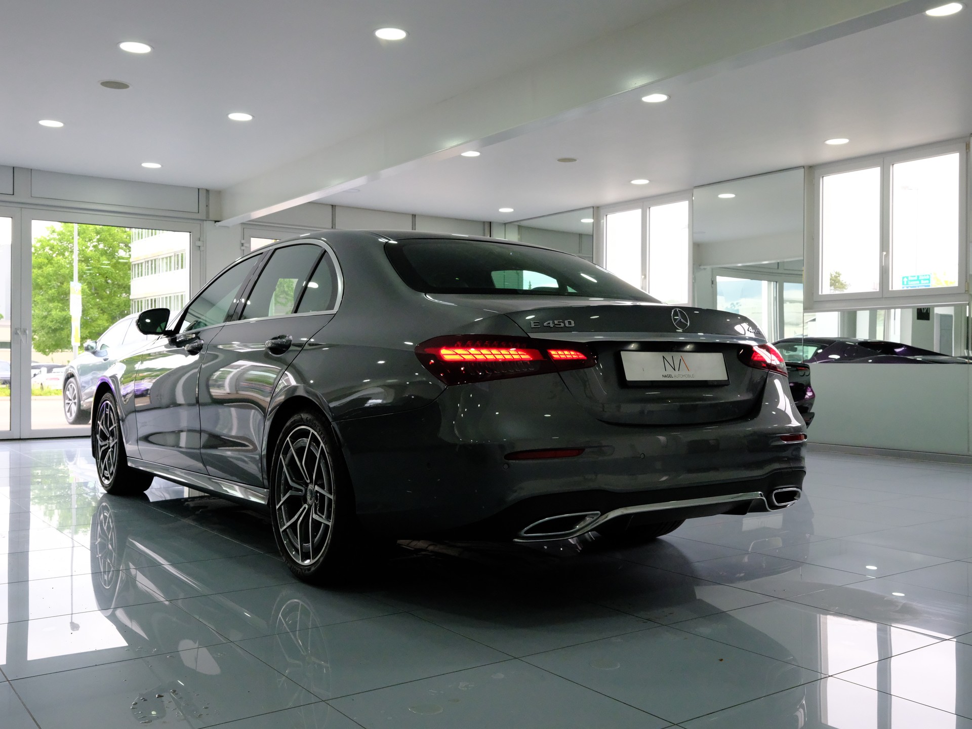 MERCEDES-BENZ E 450 AMG Line 4Matic 9G-Tronic-image-4