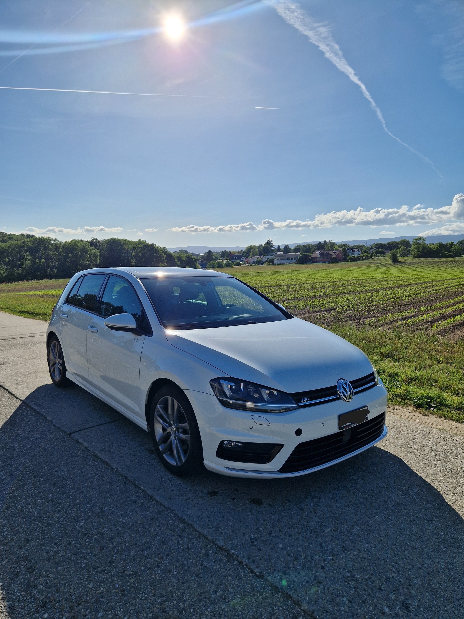 VW 1.4 TSI ACT R-Line Design DSG-image-0